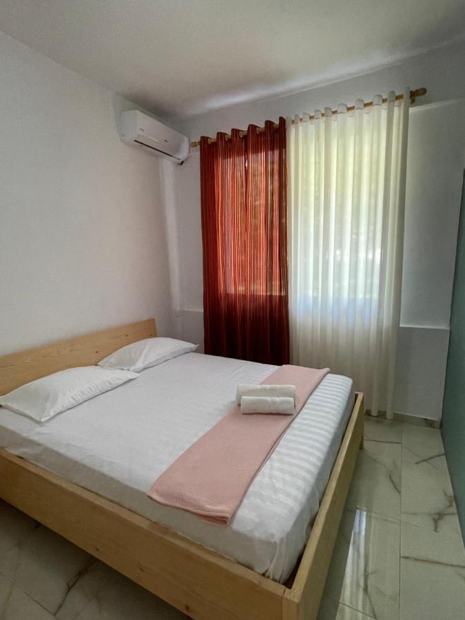 Xho'S Forest Guest House Berat Bagian luar foto