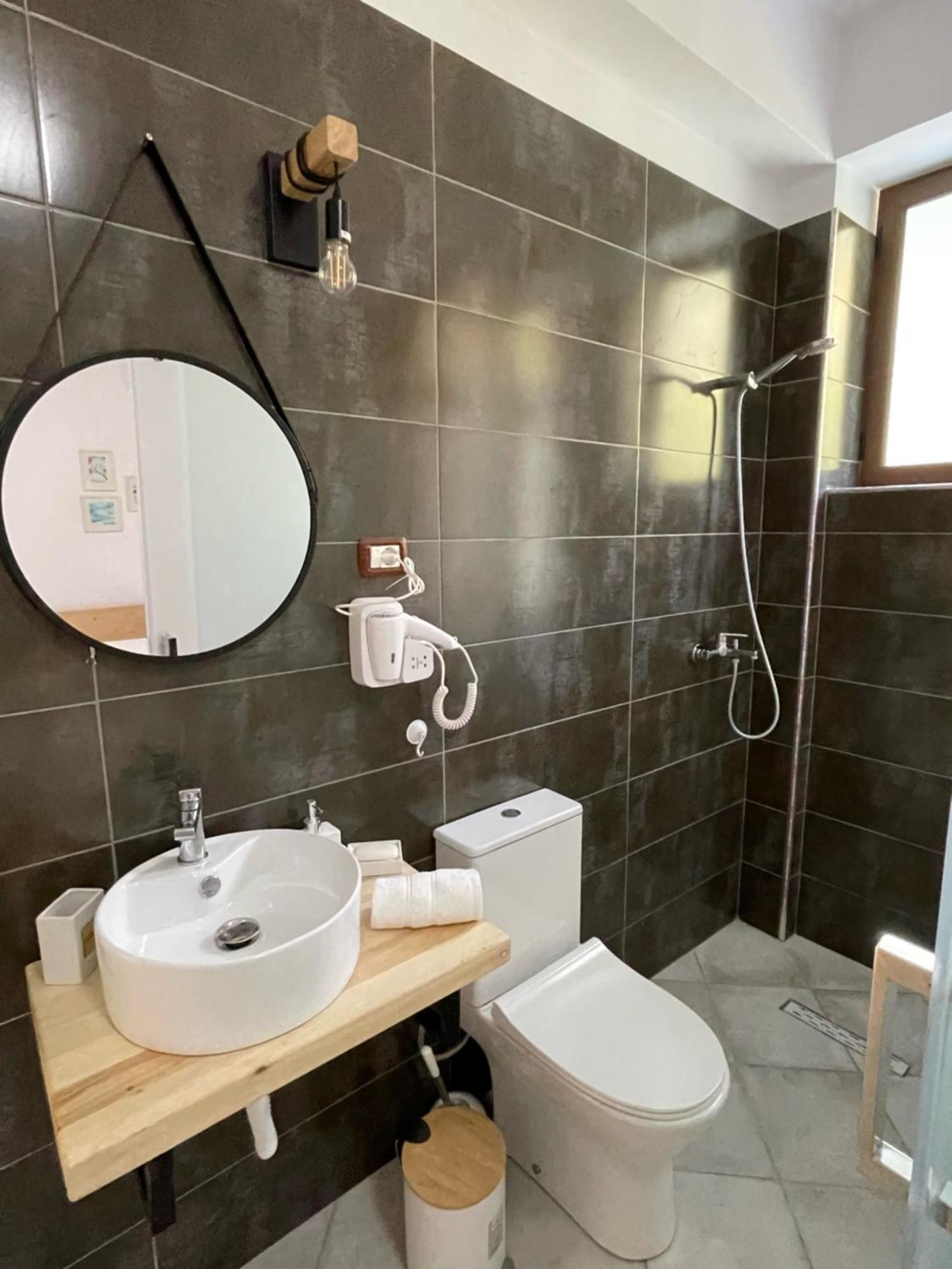 Xho'S Forest Guest House Berat Ruang foto